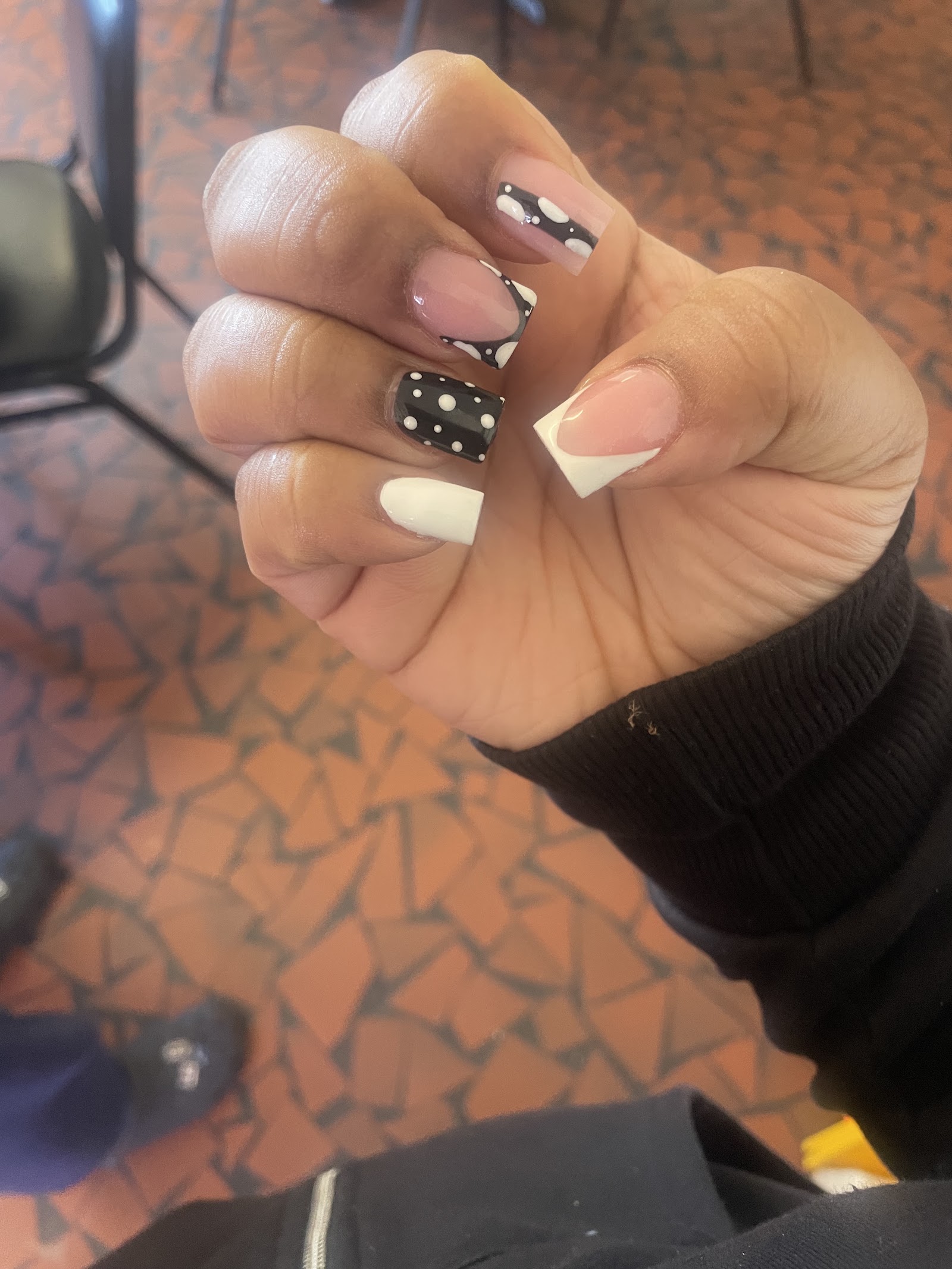 Cloud Nail Bar nail photo 1